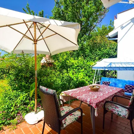 House Mira Starigrad Paklenica