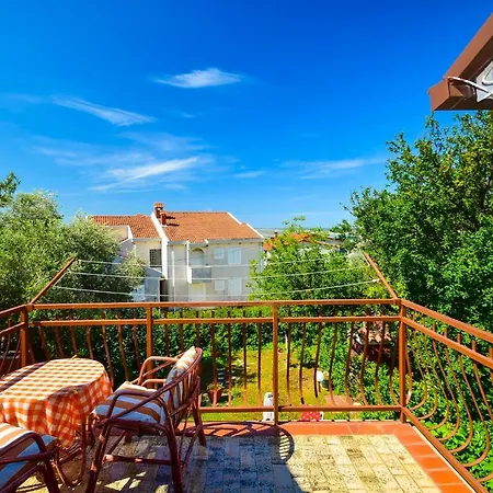 House Mira Holiday home *