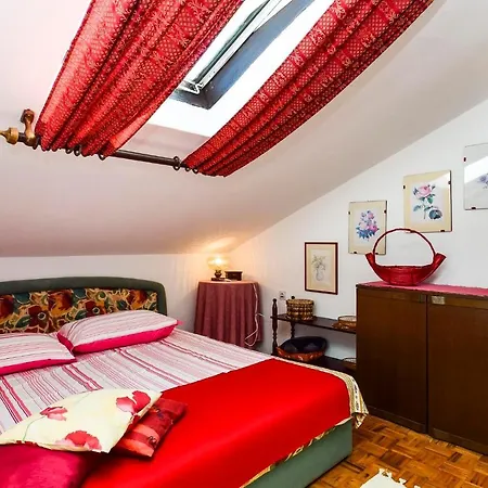 House Mira Holiday home *